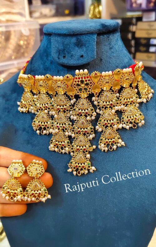 Traditional Neckset with earrings