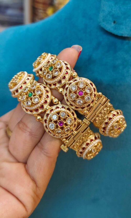 Traditional Rajwadi Kangan