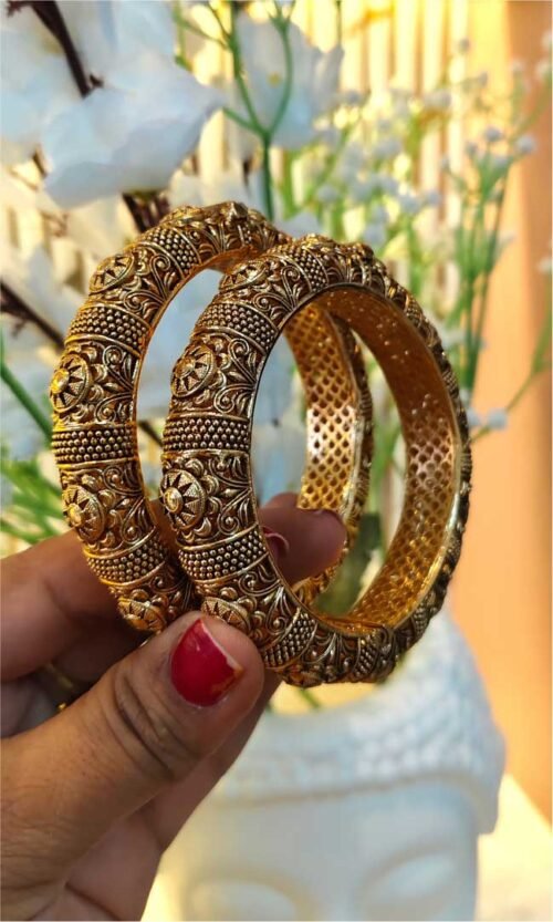 Beautiful Rajwadi Carving Bangles