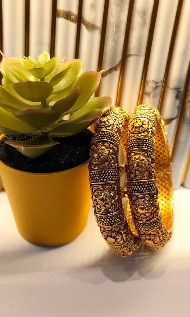 Beautiful Rajwadi Carving Bangles - Image 2