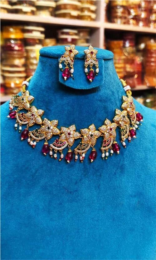 Designer Gold Look Necklace Set
