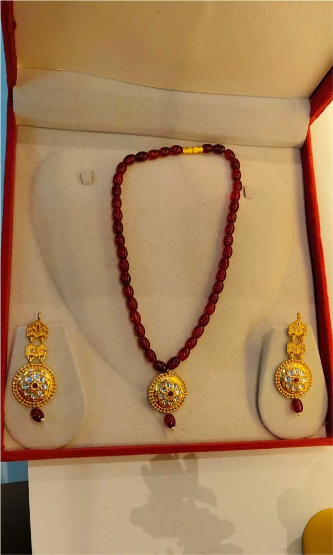 Lighweight Neckset - Image 2