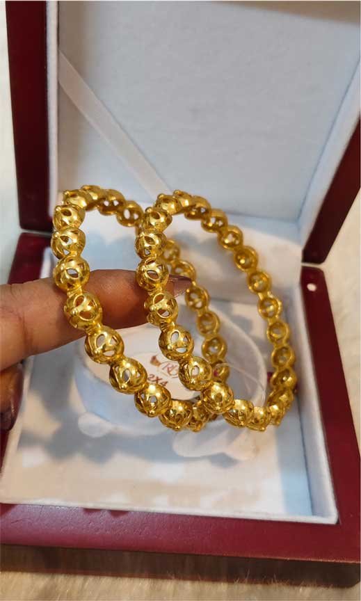 Rajwadi Microplish Bangles - Image 3