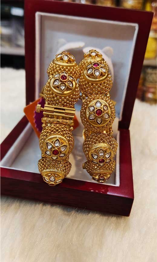 Traditional Micropolish Rajwadi Bangles - Image 2