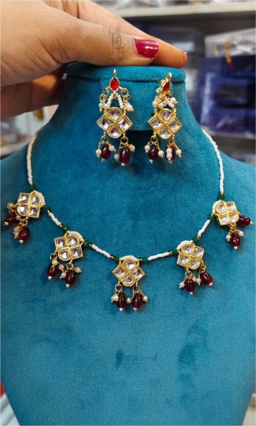 Lightweight Kundan Neckset