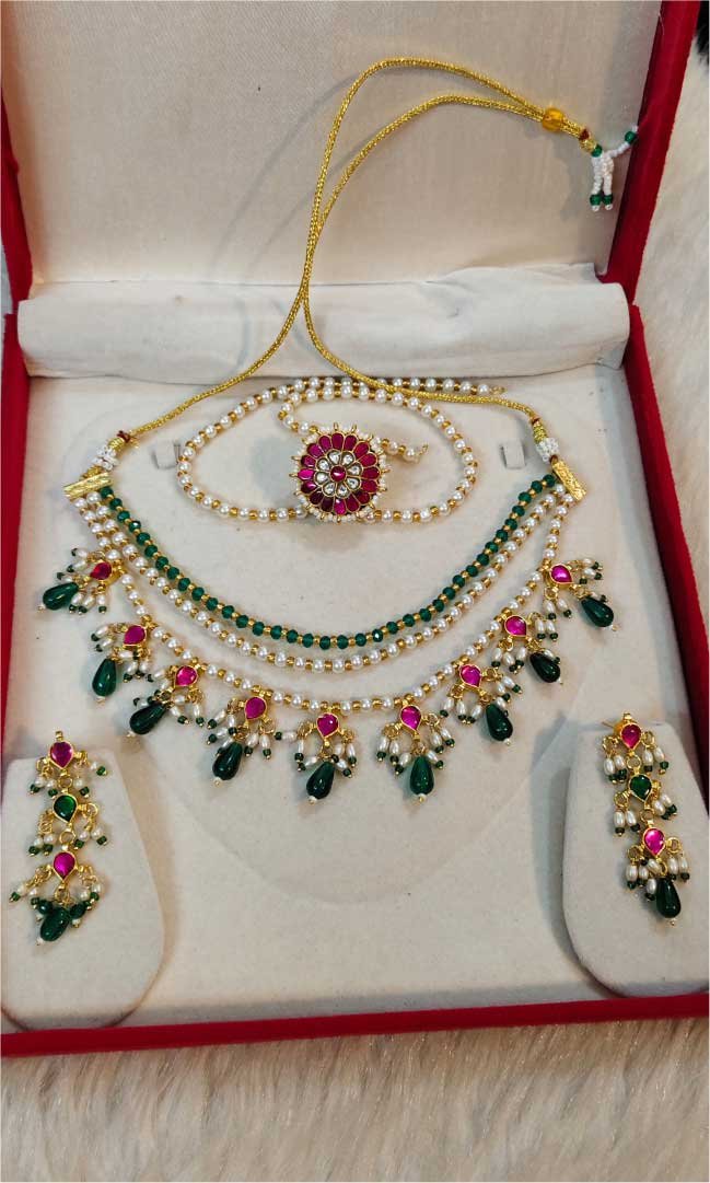 Pachhi Kundan Necklace with Rakhdi - Image 2