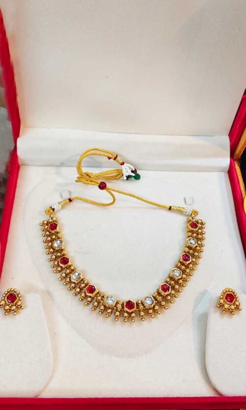 new traditional neckset