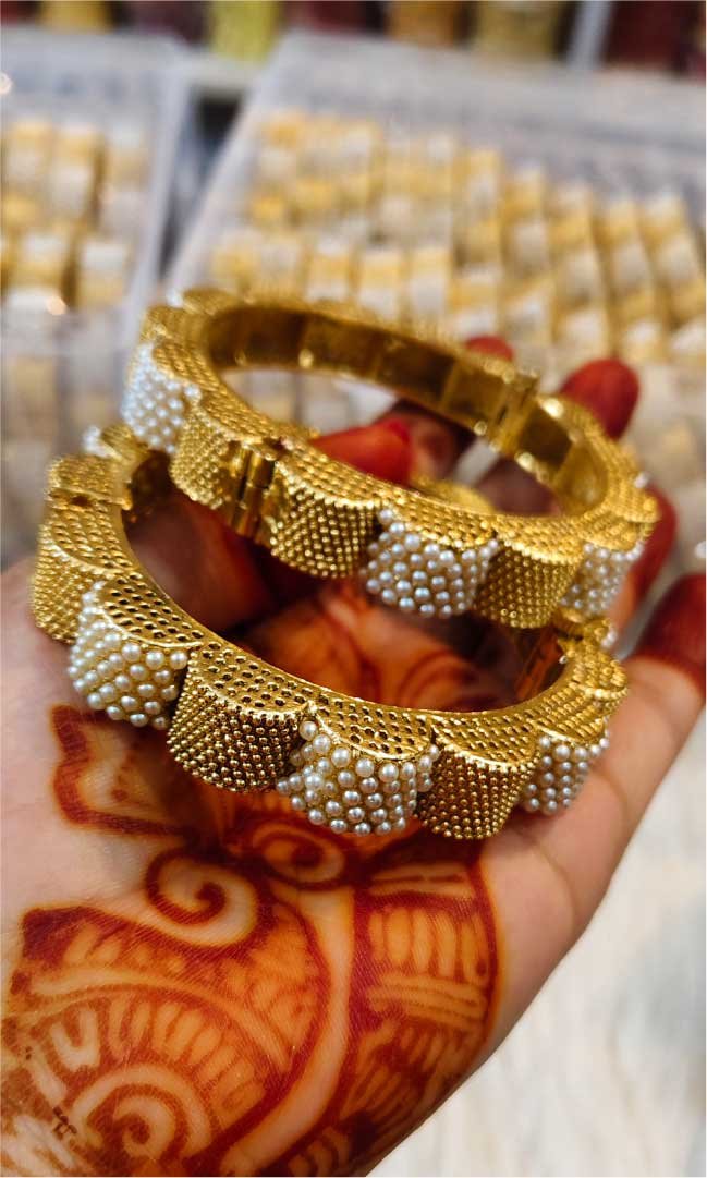 Rajwadi Beads Bangles - Image 3