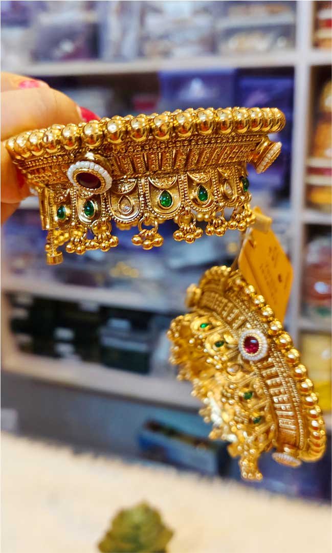 Traditional Rajwadi Goldlook Foldable Bangles - Image 4